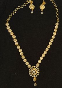 Elegant Necklace Set