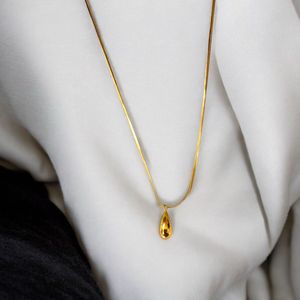 Dewdrop pendant