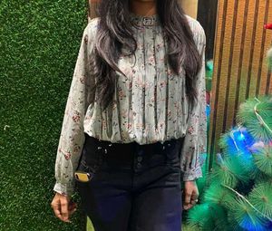 Casual Floral Crop Top