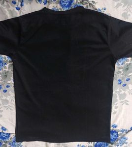 Stylish Black T-Shirt/jersey