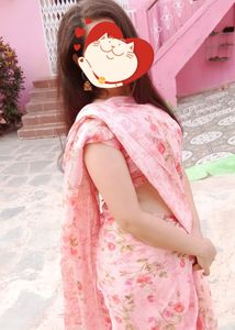 E💥Sale💥 Saree 50 Rs. Beautiful Floral Pattern