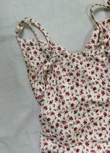 🌺cute ditsy print floral dress🌺