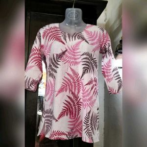 Women Floral Print White & Pink Short Kurti