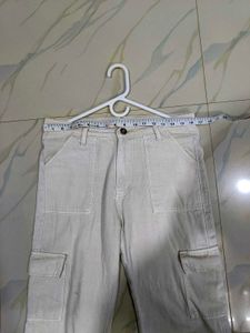 Chic Zara Off-White Baggy Cargos 🌟✨
