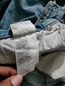 H&amp;M Stretchable Jeans