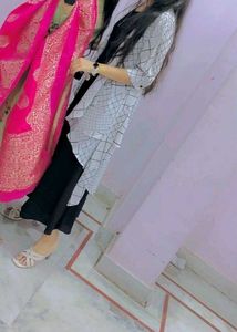 Geometric Print Shrug