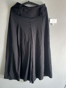 Black Wide Leg Cluttoe Pants