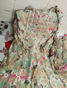 Floral Suit With Dupatta