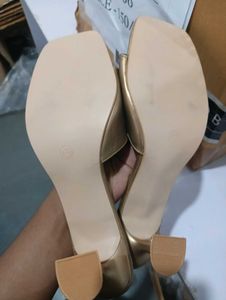 Heels Of 40 Size
