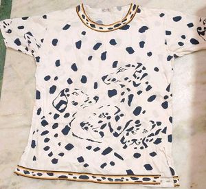 Off White T-shirt For Girl Or Women 36 Bust