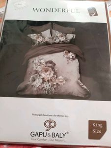 Floral Bedding Set New with tag