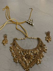 Golden Necklace Set with earings and mangtika