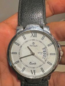Titan Quartz Watch ⌚