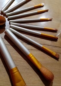 NAKED MAKEUP BRUSHES WITH ONE OVAL SHAPE 🖌️