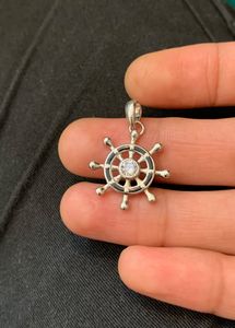 92.5 Silver Gents Pendal (wt:-3.160g)