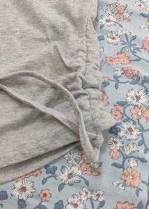👕 Light Grey Casual Tie-Detail Top 👕