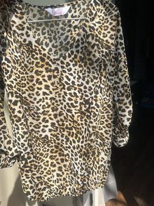 Lightweight Georgette Leopard Print Top