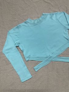 Crisscross waist top