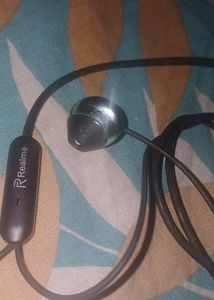 Realme Earphone Working Condition