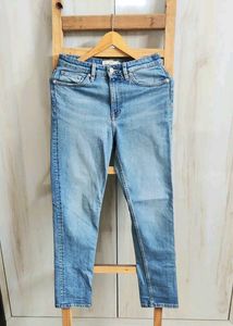 Branded Light Wash Denim Jeans waist size-28