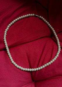 New Arrival — Simple White Pearl Necklace 🤍Lookin