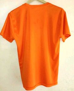 Men Solid Round Neck T shirt