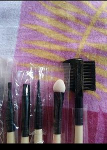 15 Makeup Brushes