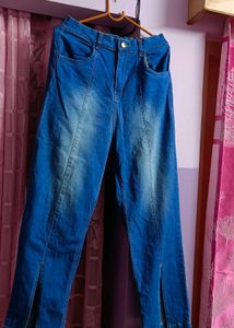 Women Stunning Blue  Stretchable Fade Jeans