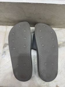 Unisex Grey &amp; White Brand logo Printed Sliders