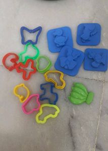 Miracle Sand And Free Different Moulds