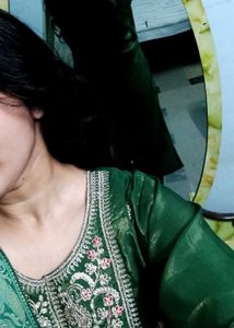 Green Embroidered  Zari Kurta Set  Printed Duptta