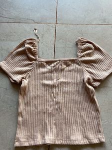 Ribbed Puff Sleeve Top