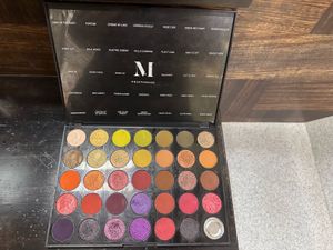 International Brand Morphe 35M Eyeshadow Palette