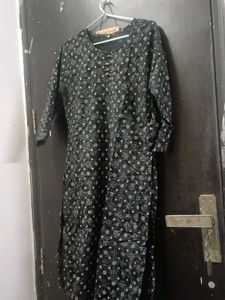 A Beautiful Cotton Kurta Pant Set .