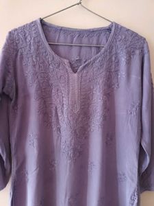 SHORT CHIKANKARI KURTA