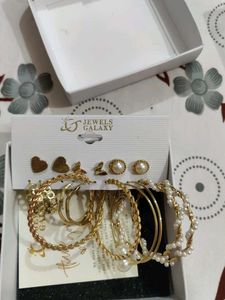 Earrings Set