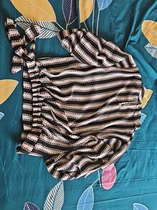 Fashionable Top In Good Condition