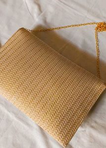 A New Type Of Sling Bag