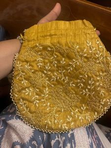 Embroidered Potli Pouch
