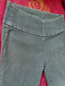 Gray Pull-On Jeggings