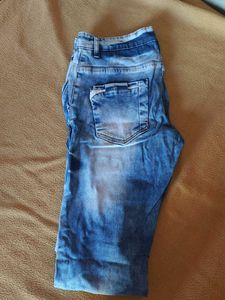 it&#39;s a jeans with good condition only used once an
