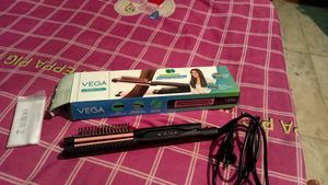 VEGA Glam Shine 2 in 1 Hair Straightener &amp; Brush