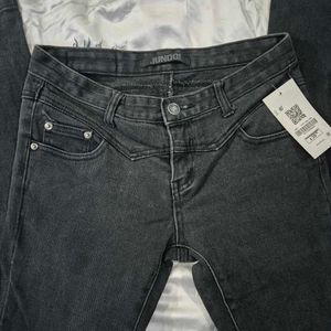 Bootcut / Flared low waist denim