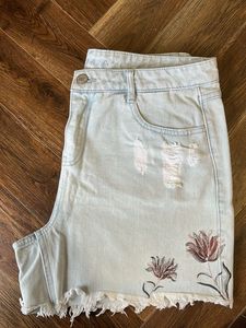 Floral Embroidered Denim Shorts