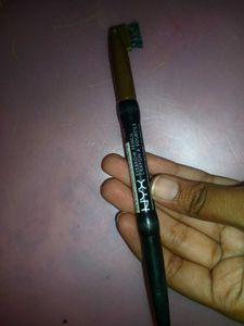 nyx professional Eyebrow Pencil (EP03 medium brown