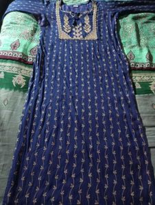 Kurta Set With Embroidery