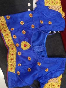 maroon and navy blue velvet saree