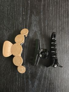 Set of 3 Stylish Hair Claw Clips – Nude &amp; Black (M