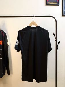 Man United Retro Jersey (AIG) L and XL