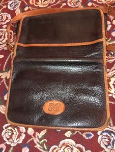 Nom Vintage Pure Leather Sling Bag